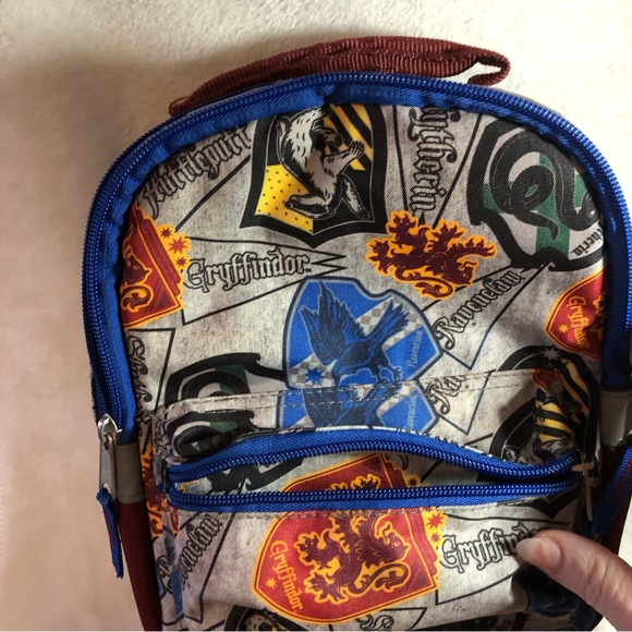 FINAL SALE- LEAVING CLOSET-NO FURTHER DISCOUNTS - Picture 3 of 10